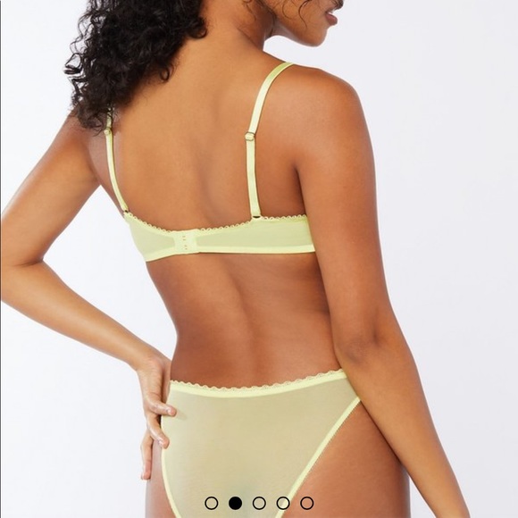 Scalloped Lace Unlined Bra and bottoms NWT 🥰 - Picture 2 of 13